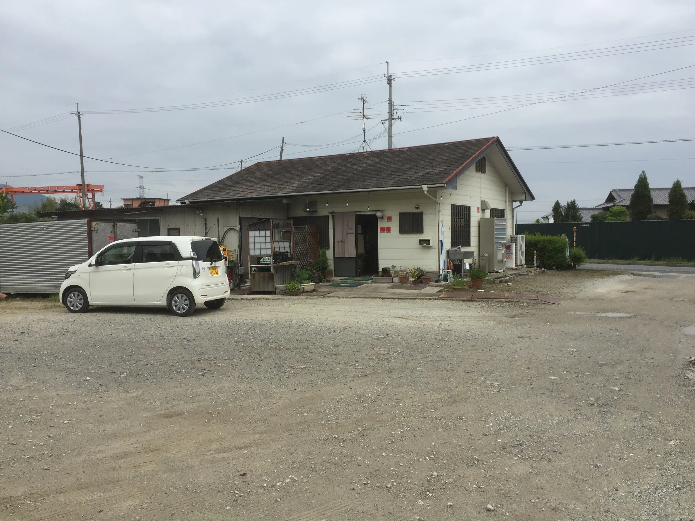 さんろく茶屋の店舗前駐車スペース