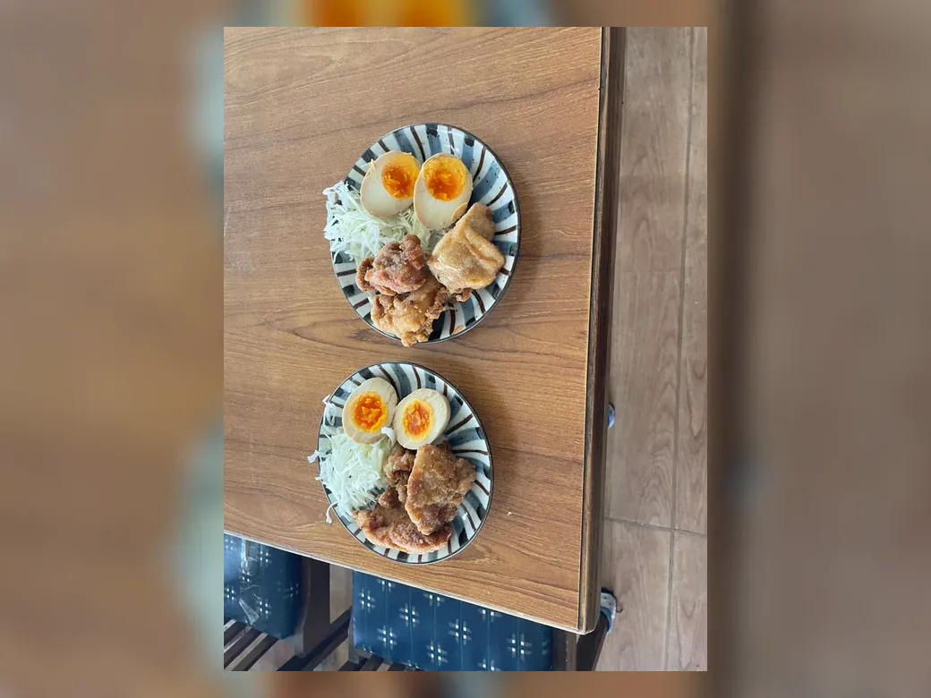 さんろく茶屋のご飯に合わせる定食皿。葛城市のランチに選べる一品おかず
