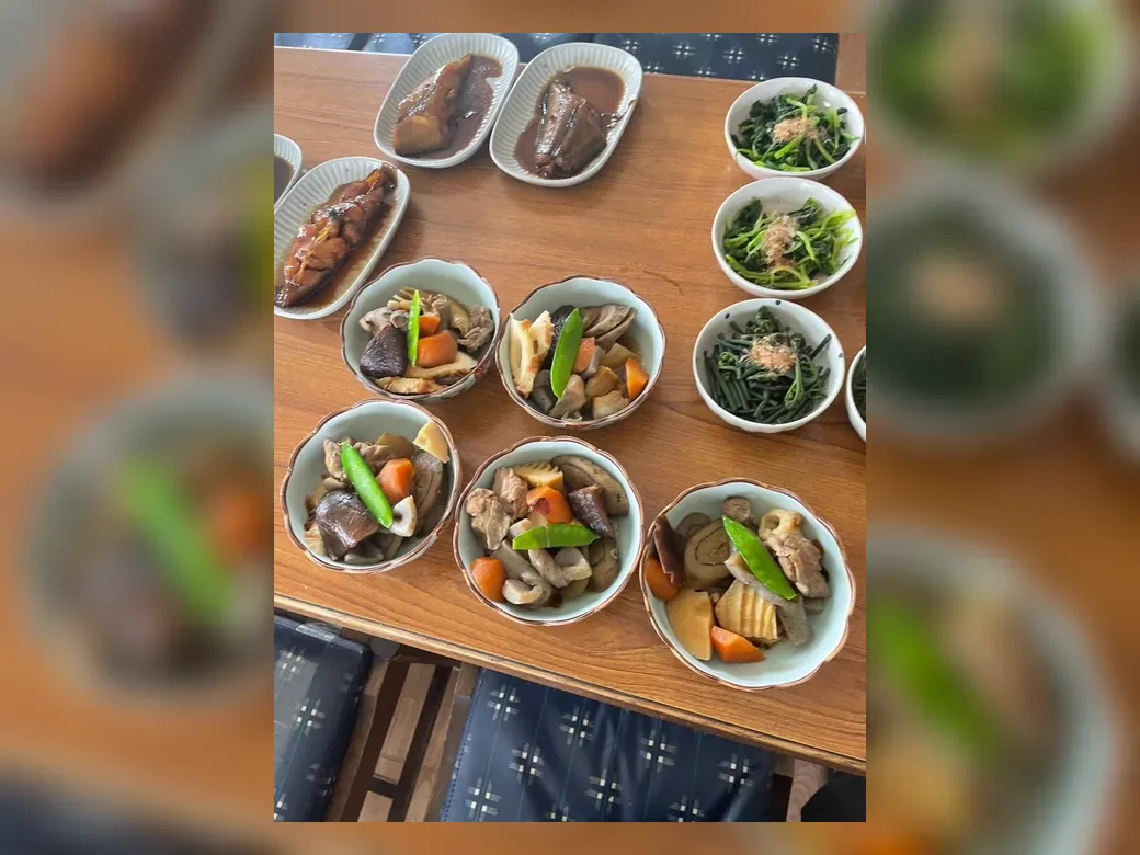 さんろく茶屋の野菜を使った小鉢。昼ごはんに合わせたいおかず